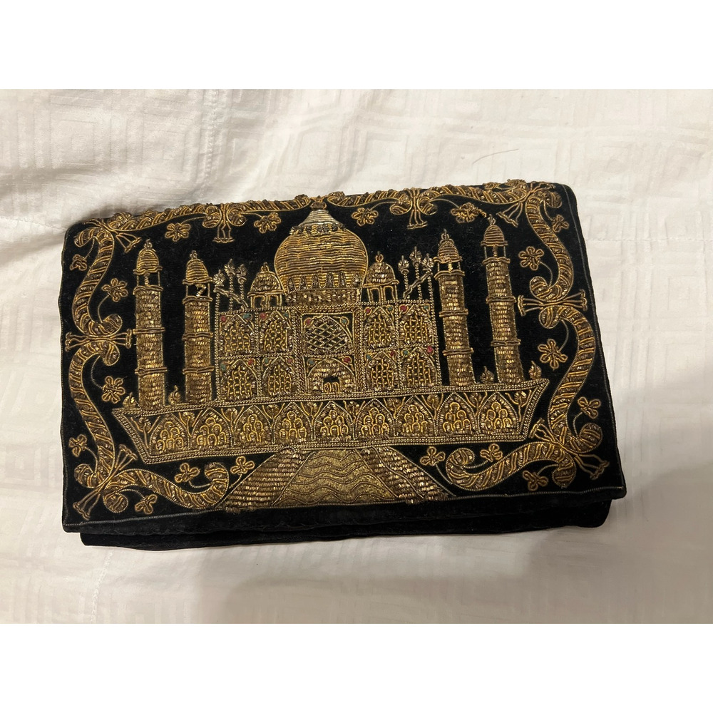 Vtg MCM Indian Zardozi Gold Metallic Embroidered Velvet Clutch Purse Taj Mahal